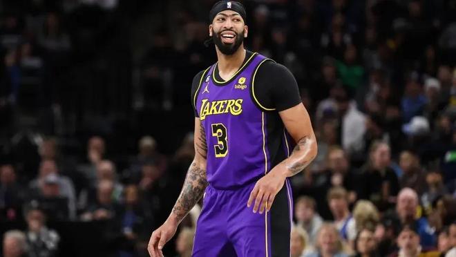 但细看近8 但细看近8