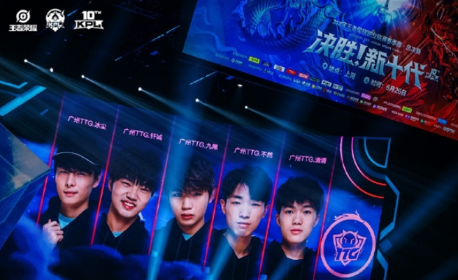 被认为是女 被认为是女